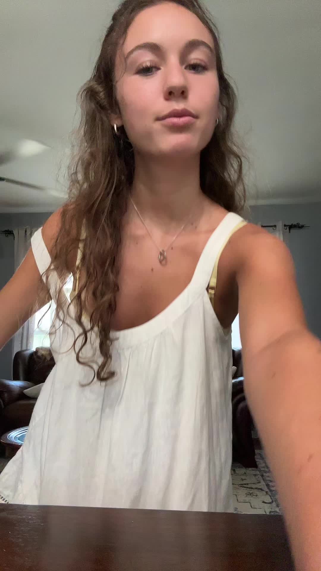 @🥂va