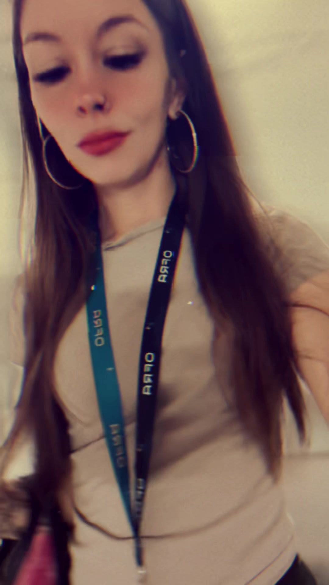 @Elisiana