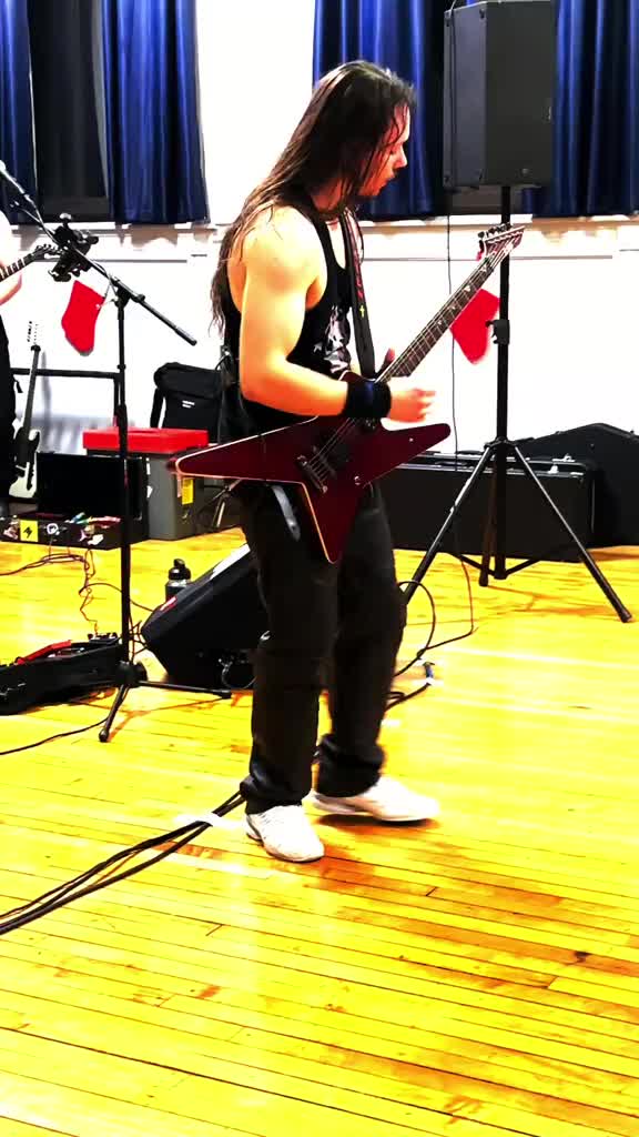 @Carvinshredder93