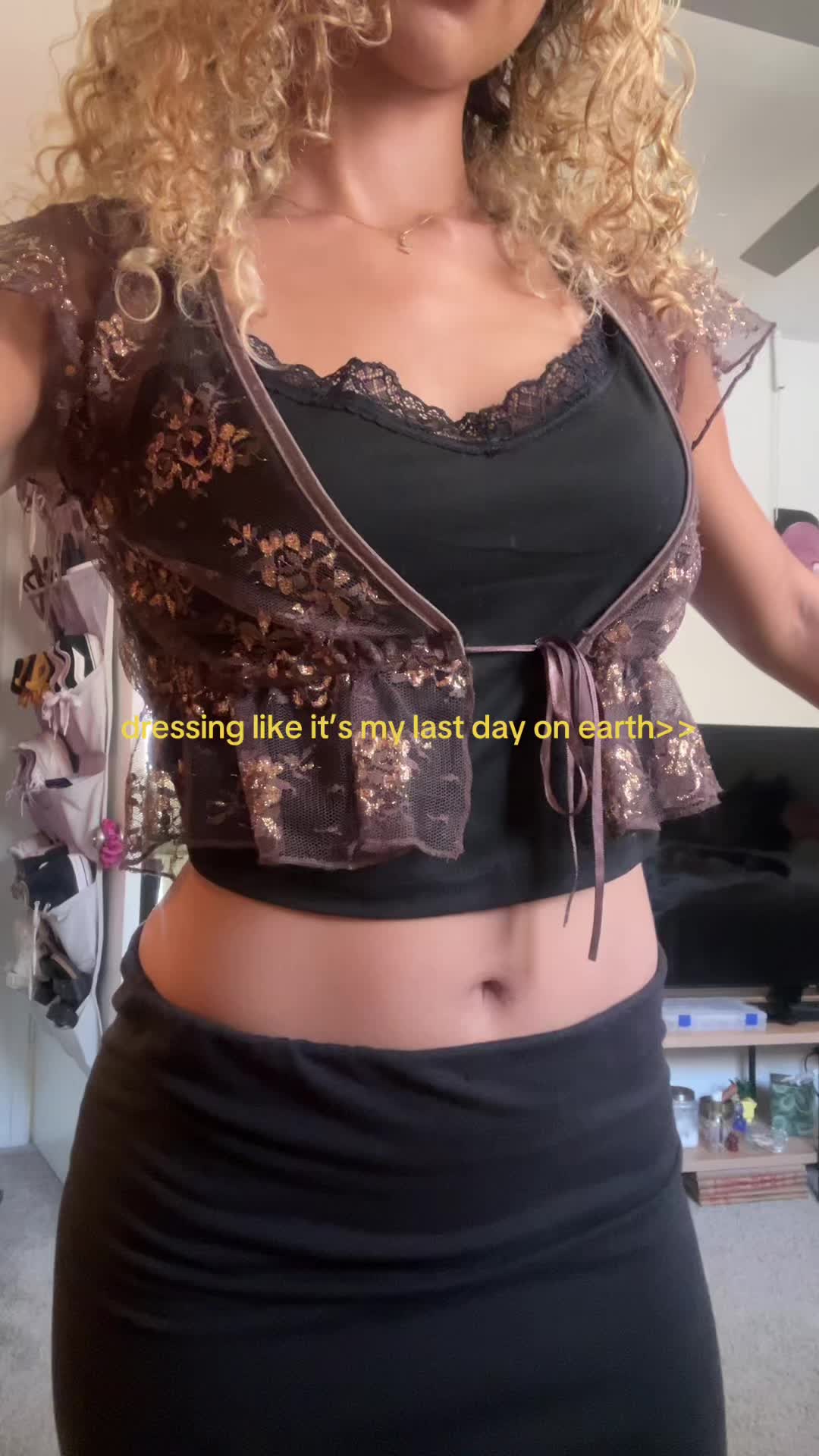 @ꨄ