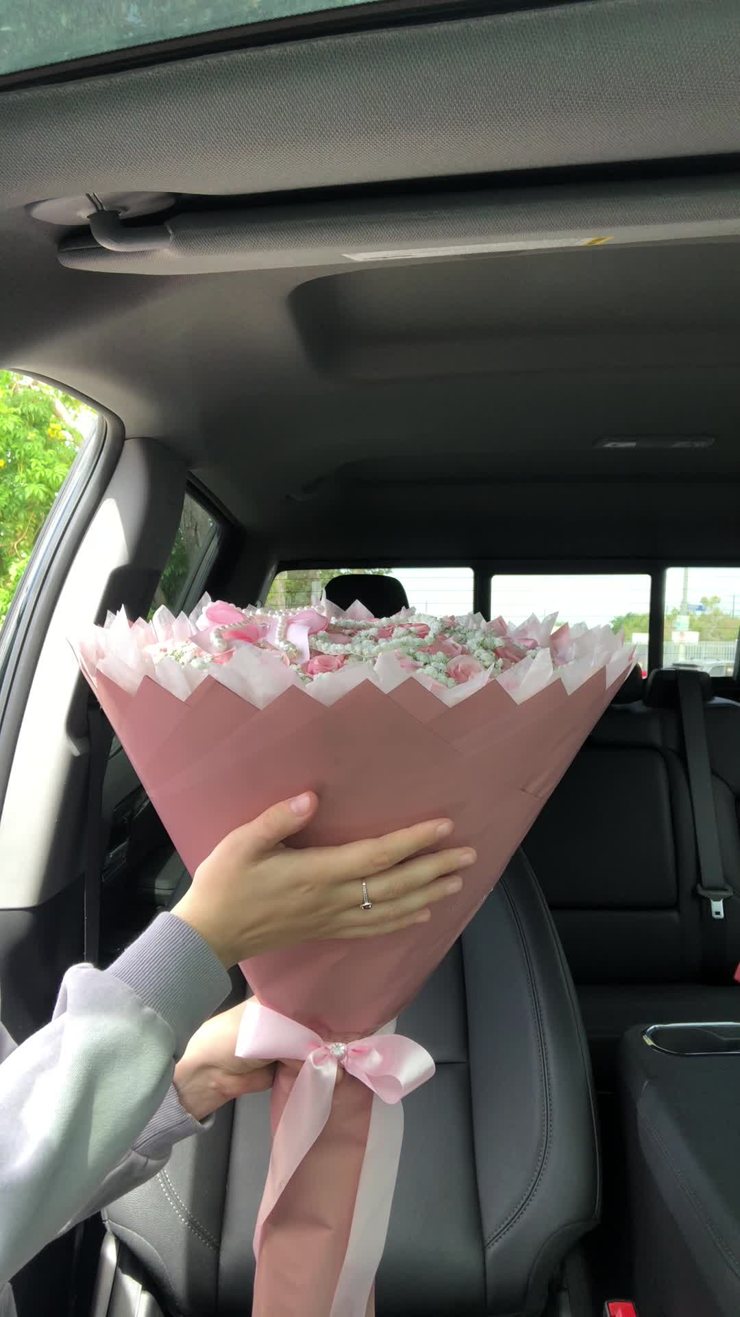 @The.FlowerVault
