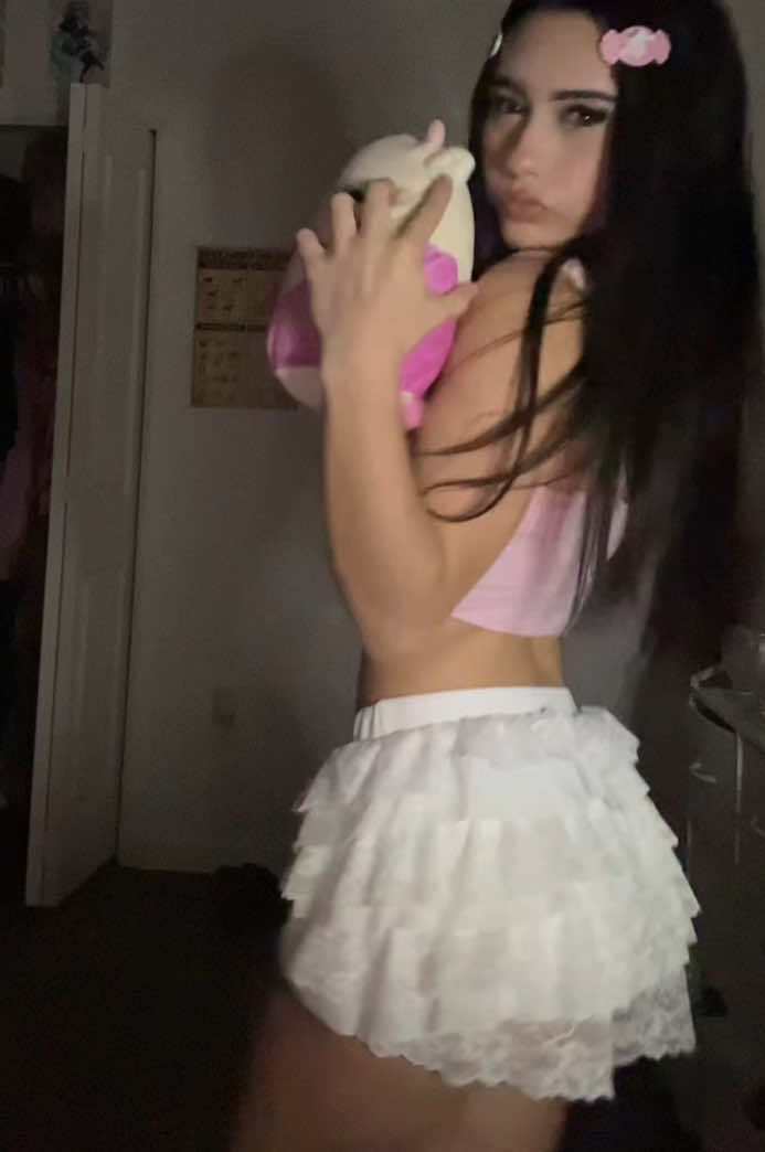 @Rosey🦄🪽🧁