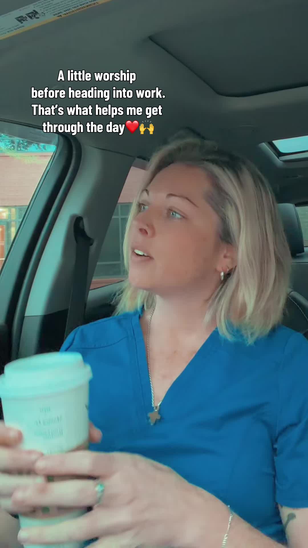 @momica_mama