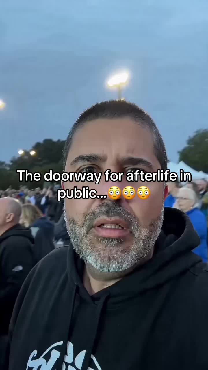 @Mystery AI Man