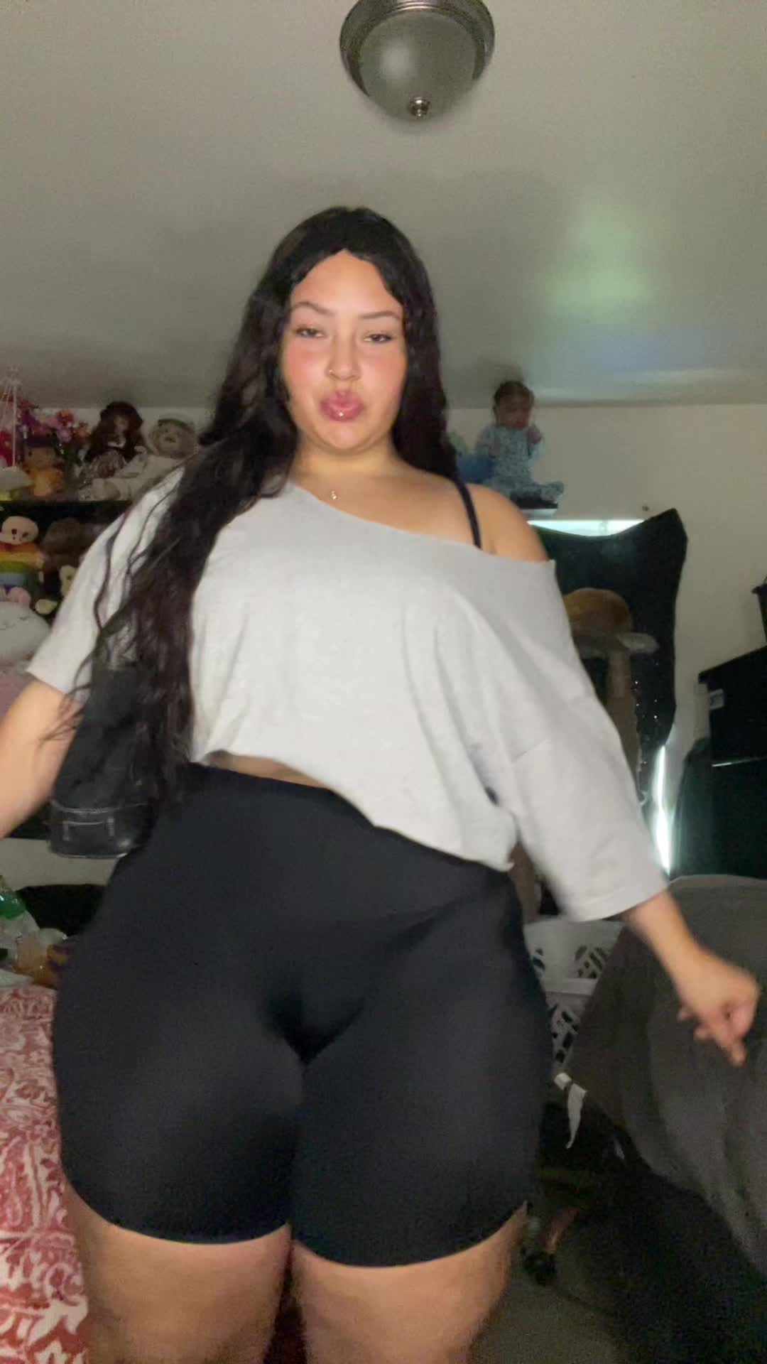 @𝒮𝒶𝓁𝓁𝓎 ℒ𝓎𝓃𝓃 💋