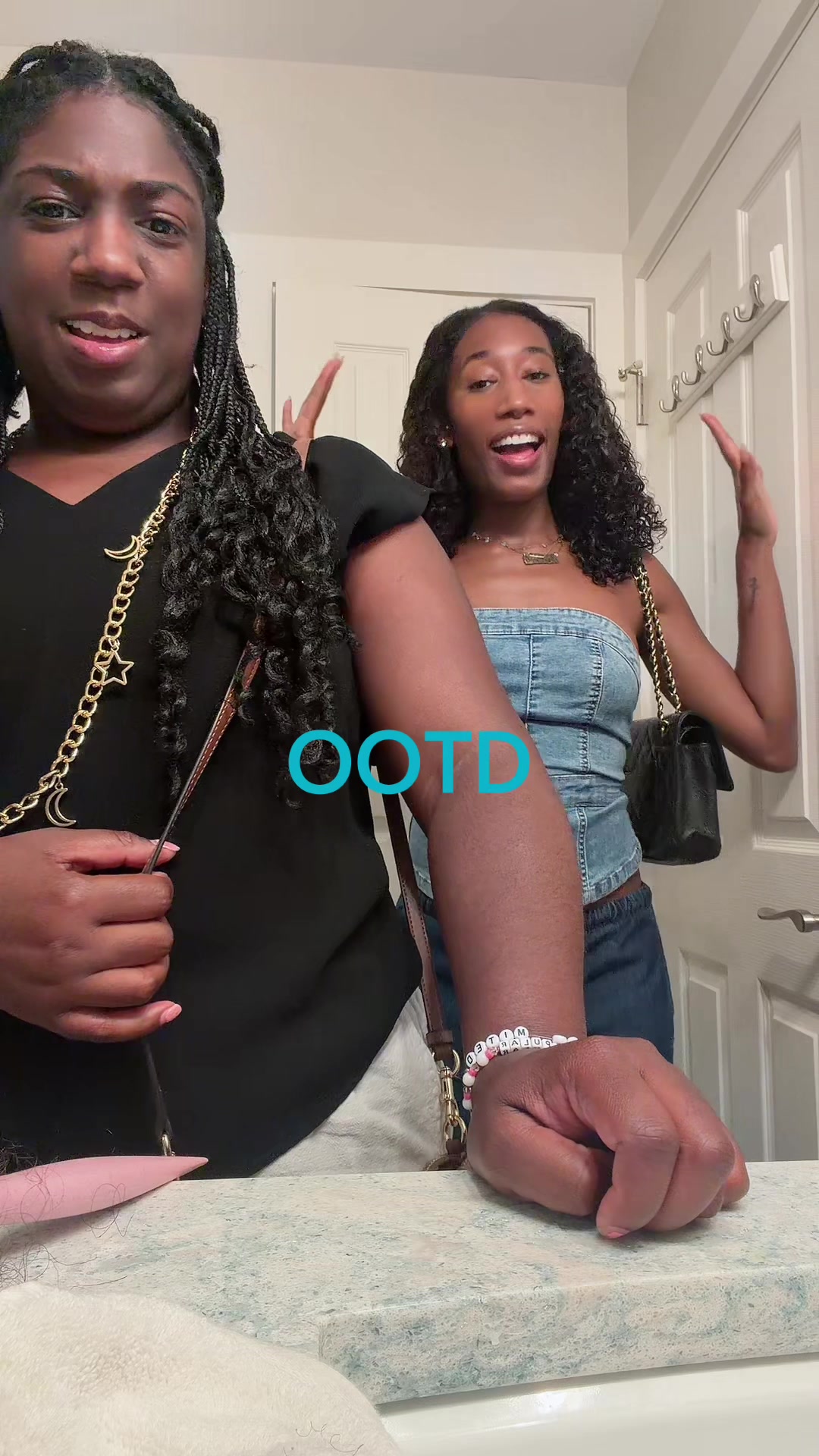 @shariahmckenzie