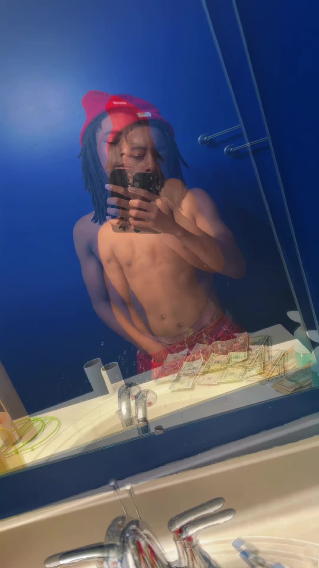 @thereallil3