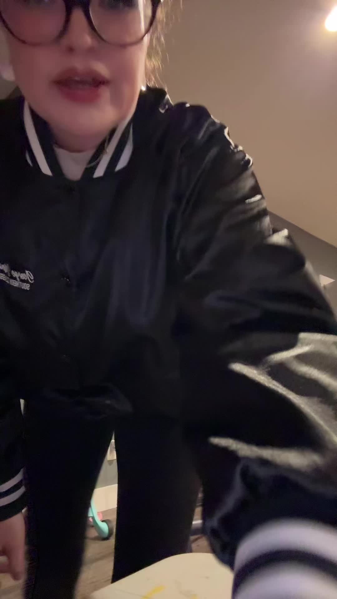 @Desirae Desnomie