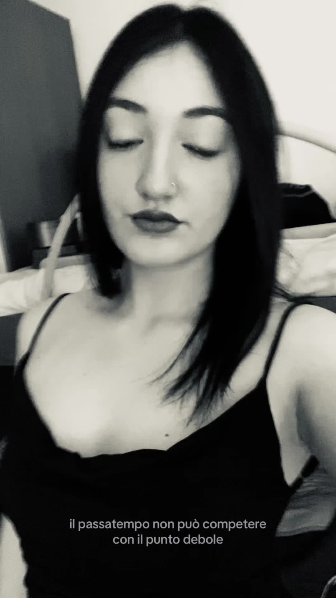 @azz&uacute;
