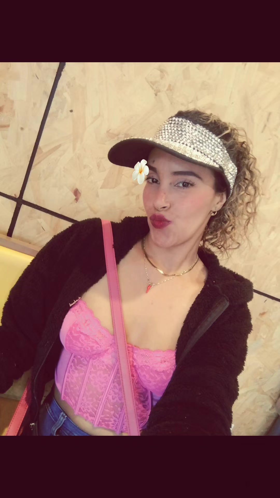 @๐ฉท๐๐จ๐ฆ๐ฐ๐
๐ขl๐ฉท๐๐๐ง๐ผโ