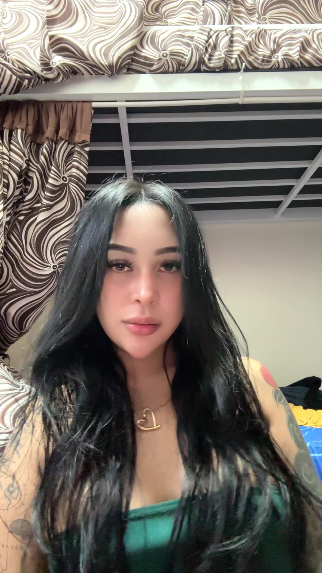 @Carlyyy