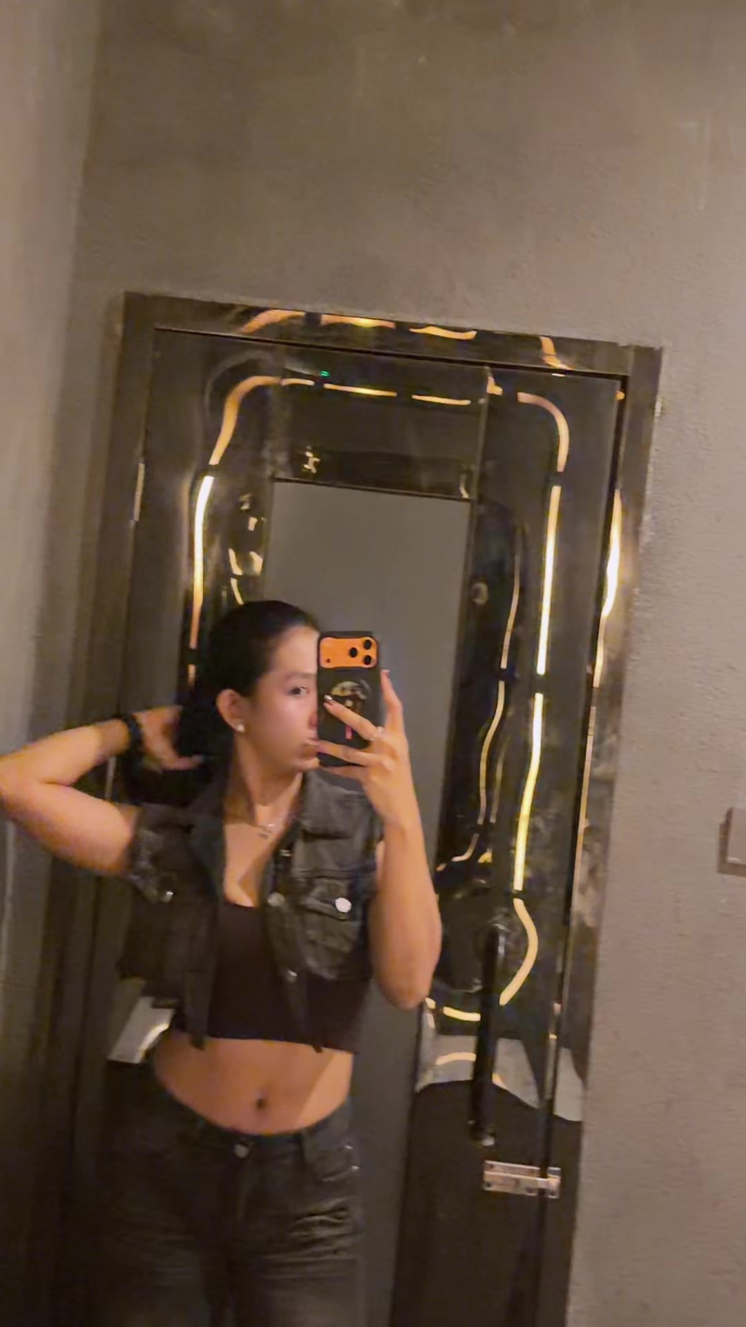 @Hmwe13823_ ♊️