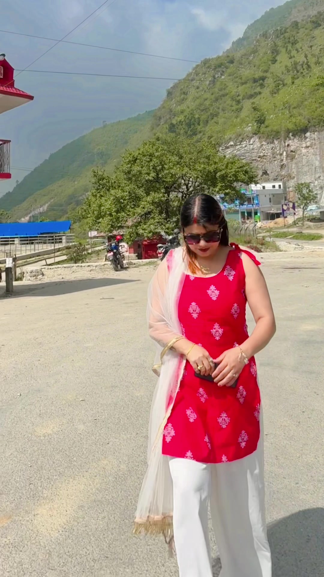 @सरु न्यौपाने भुसाल🦋❤️🦋