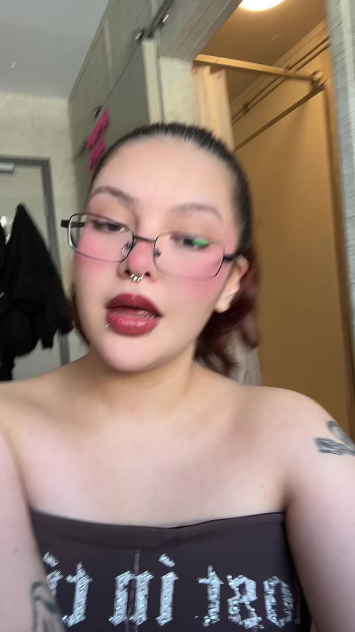 @T