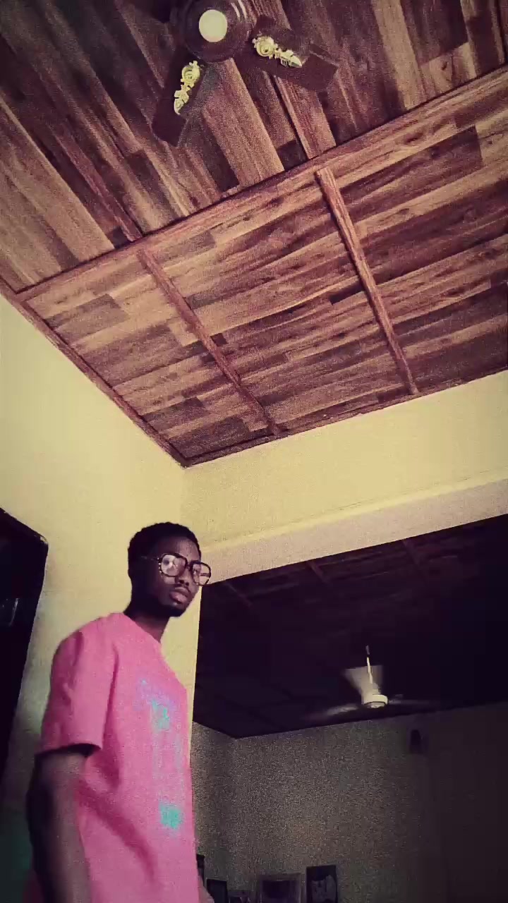 @Emmy L&ecirc;&ecirc;