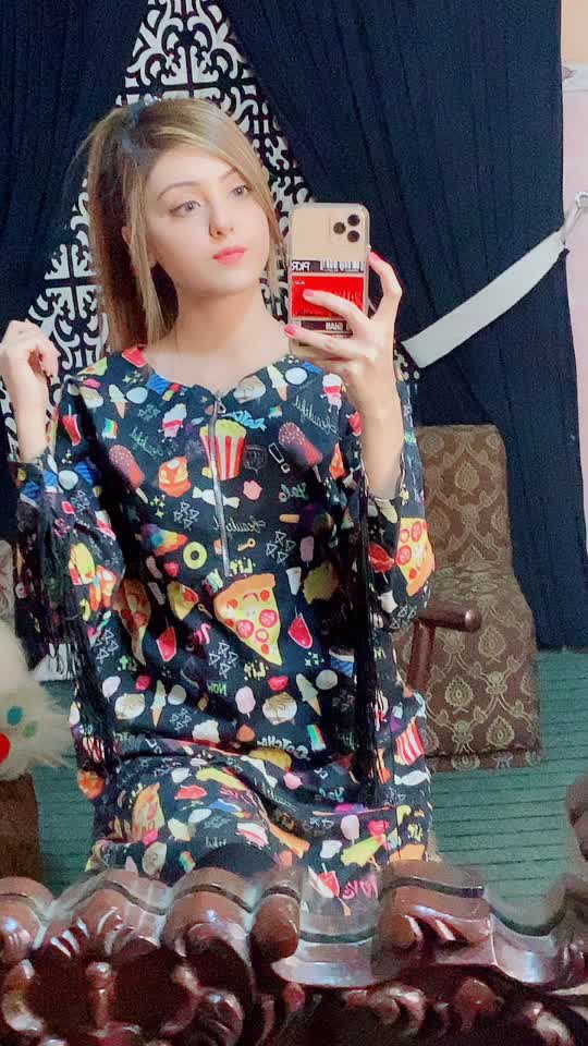 @Aყɱι Sԋαԋ🦋