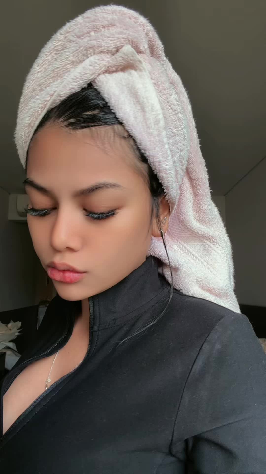 @Kikinii