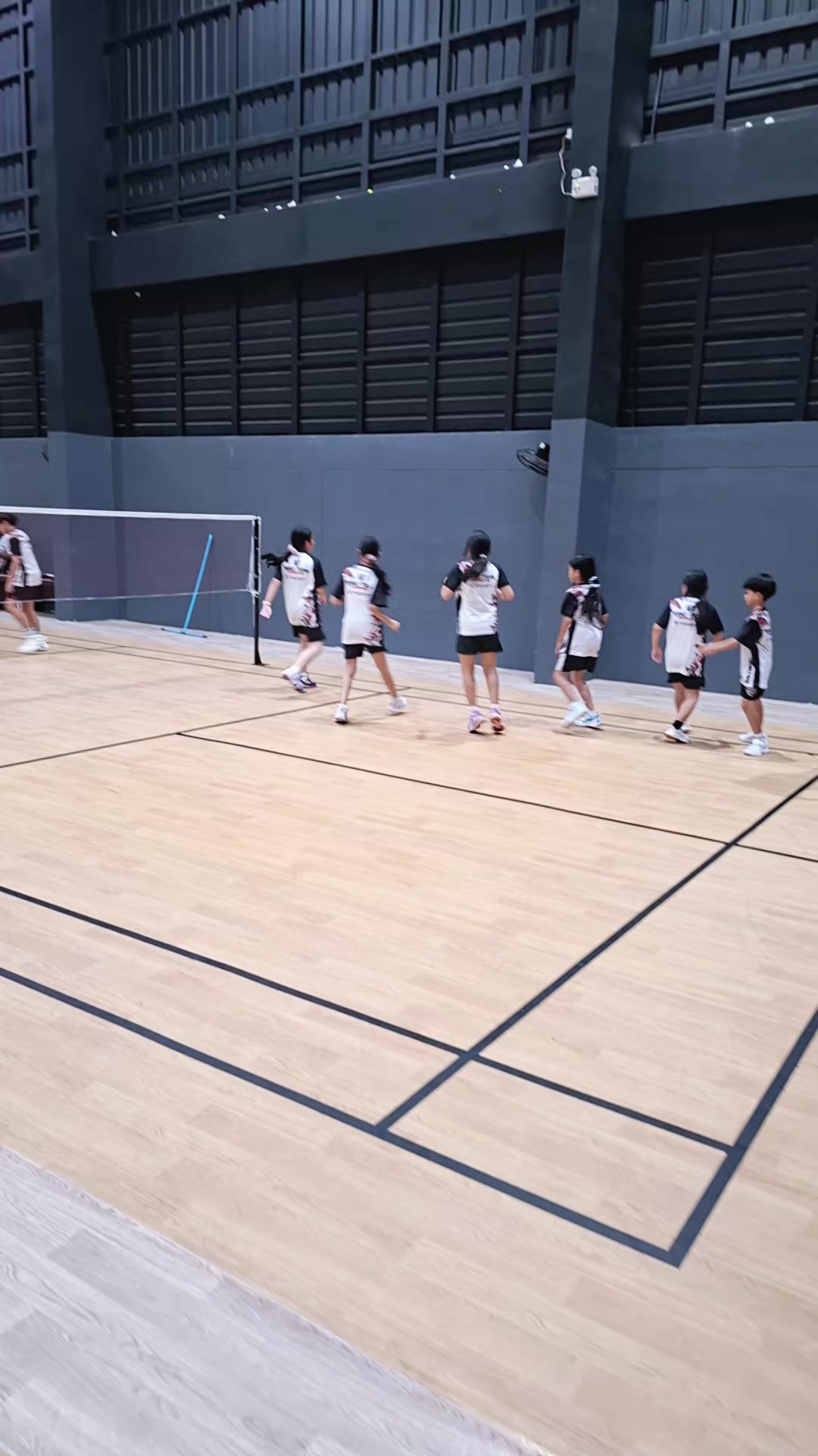 @KrutonBadminton
