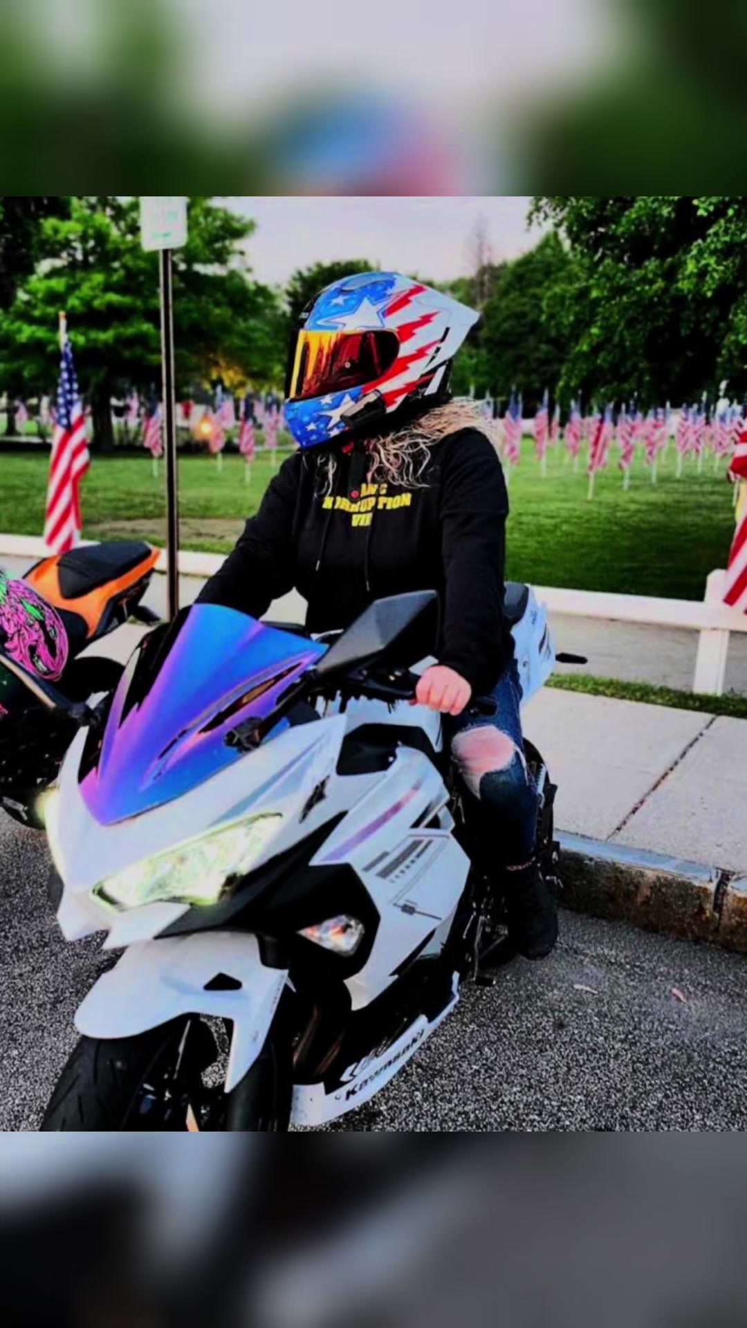 @mrs_moto 🫶🏼🏍️