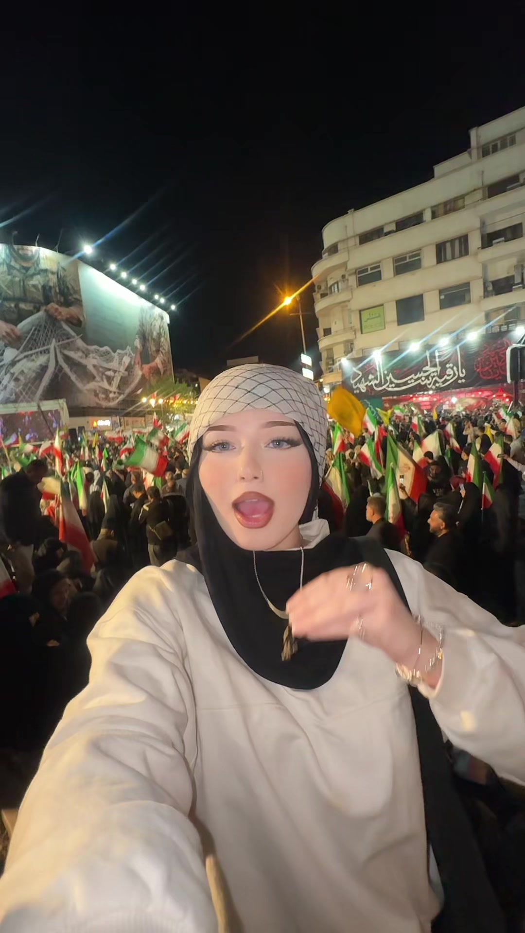 @سارا
