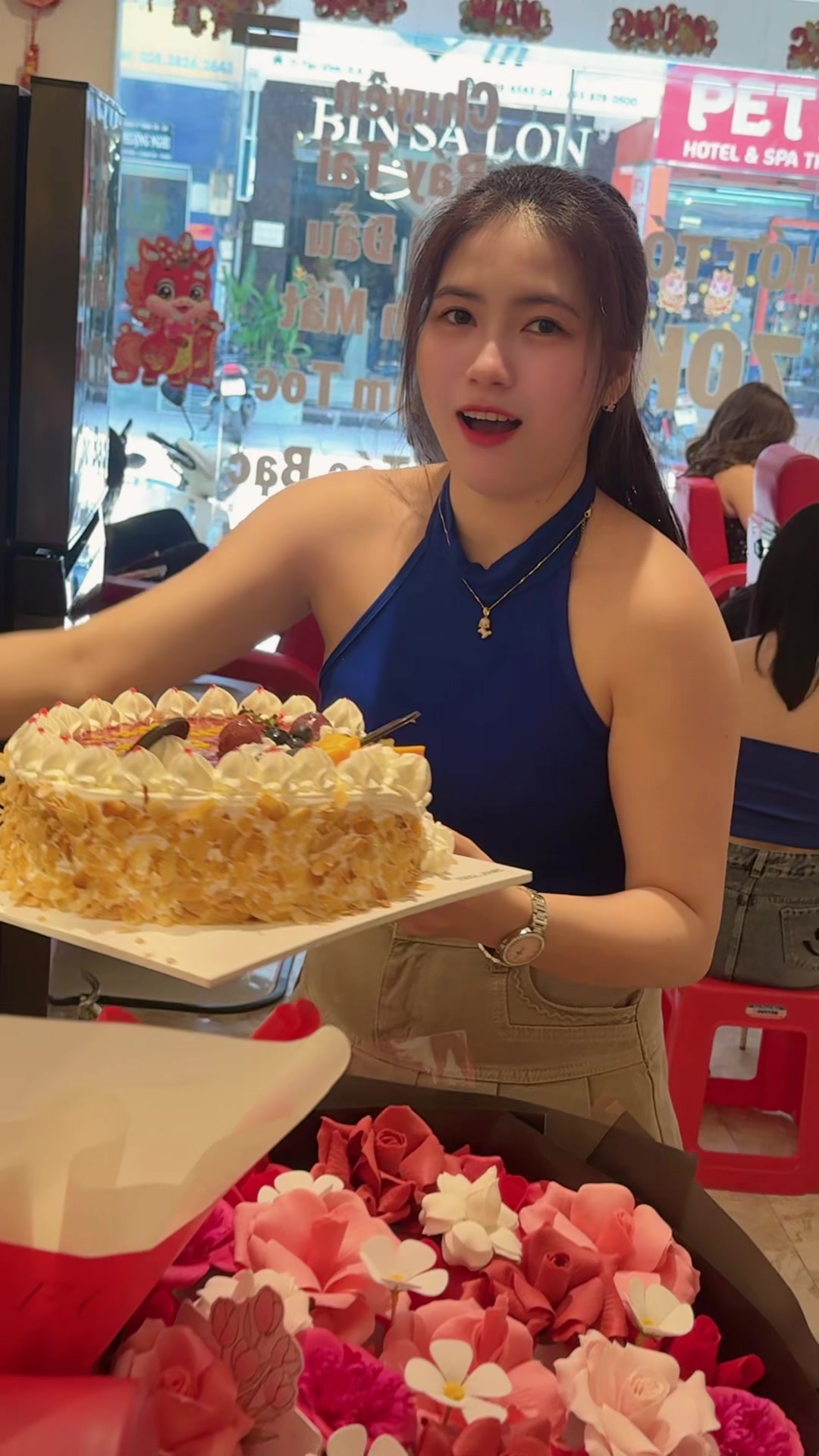 @HỚT TÓC NAM THẢO NGUYÊN Q4