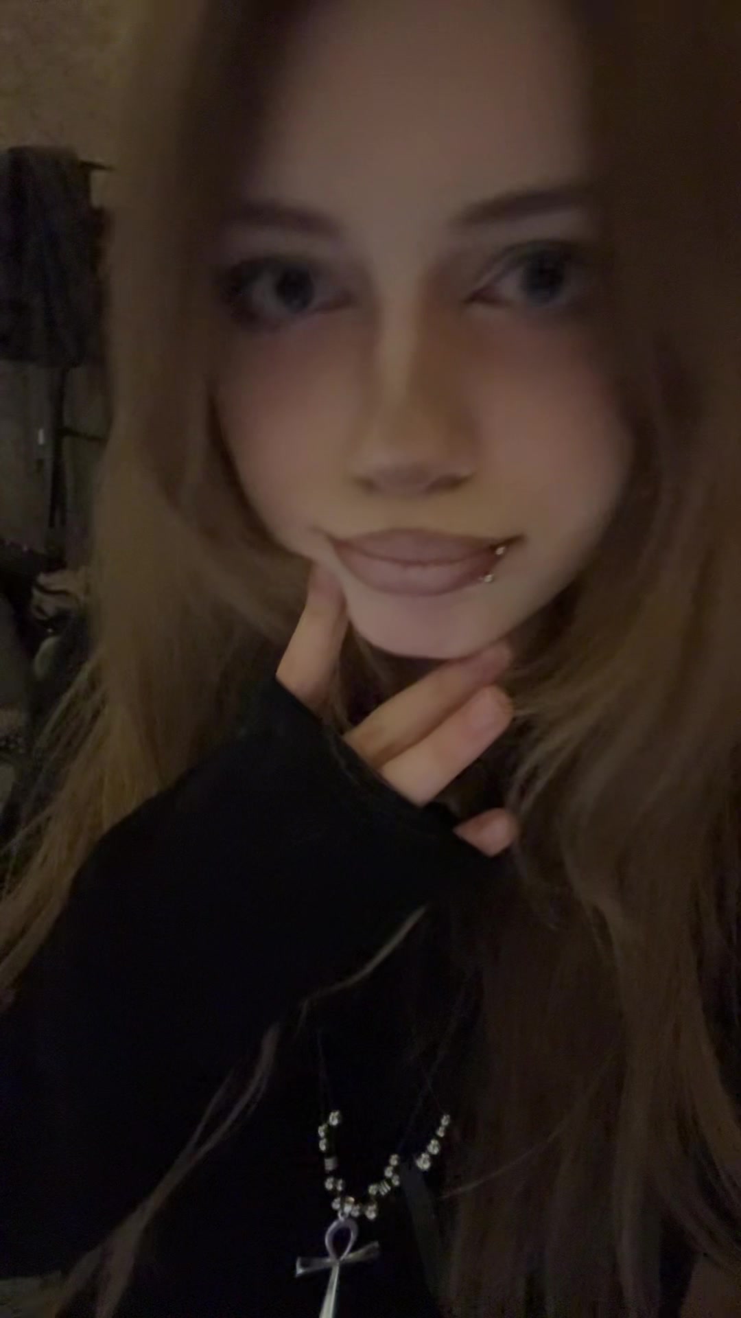@:33