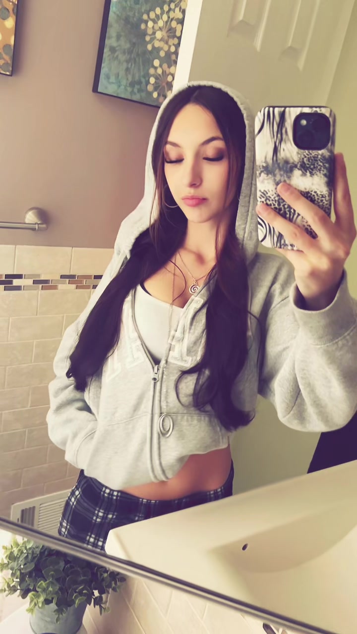 @️