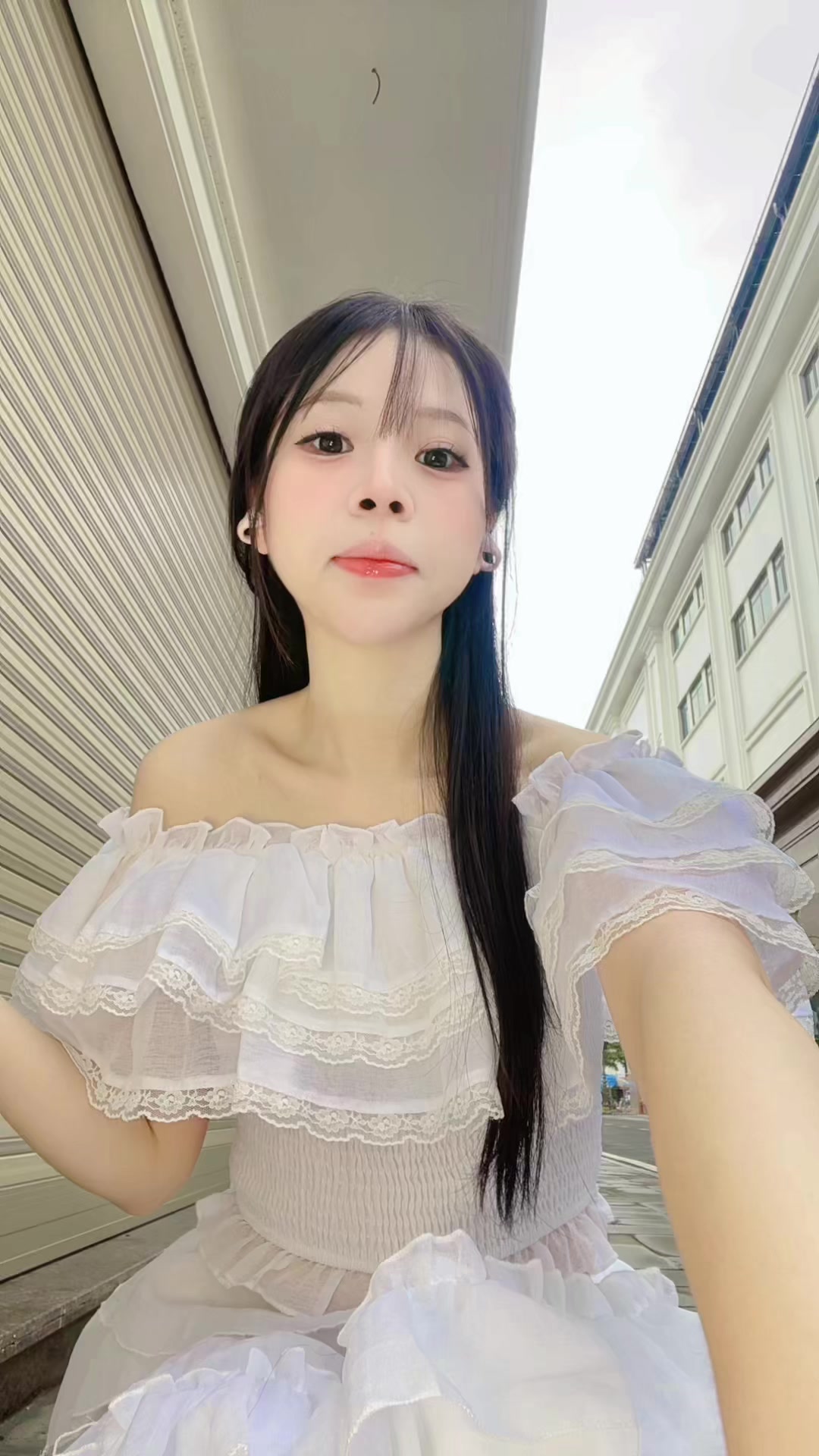 @Meow th&iacute;ch đi l&agrave;m