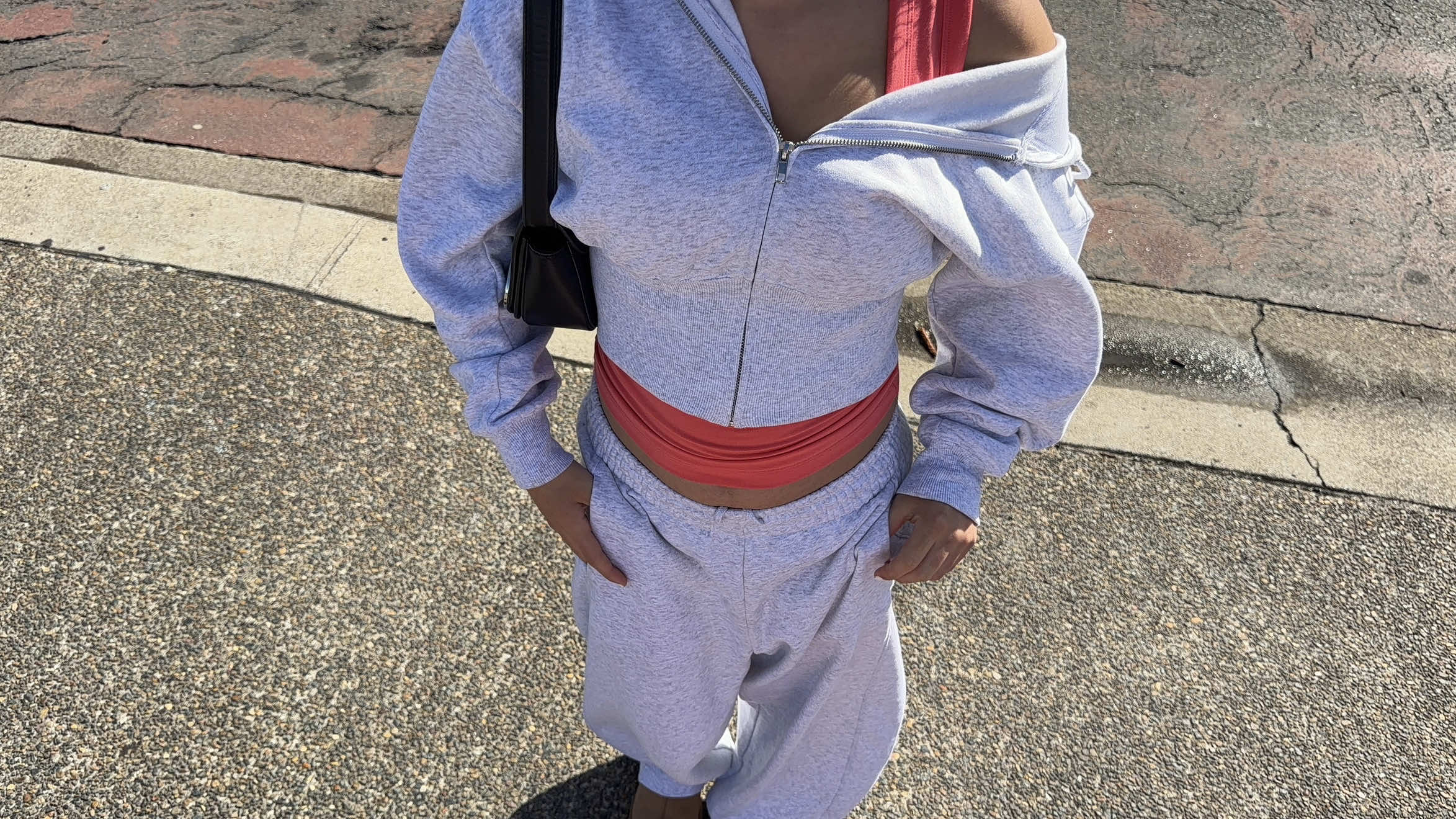 @bella.cini