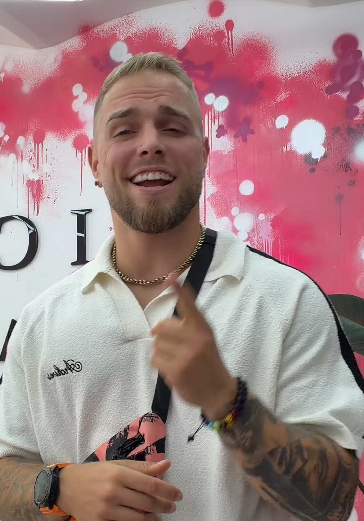 @blondino_latino