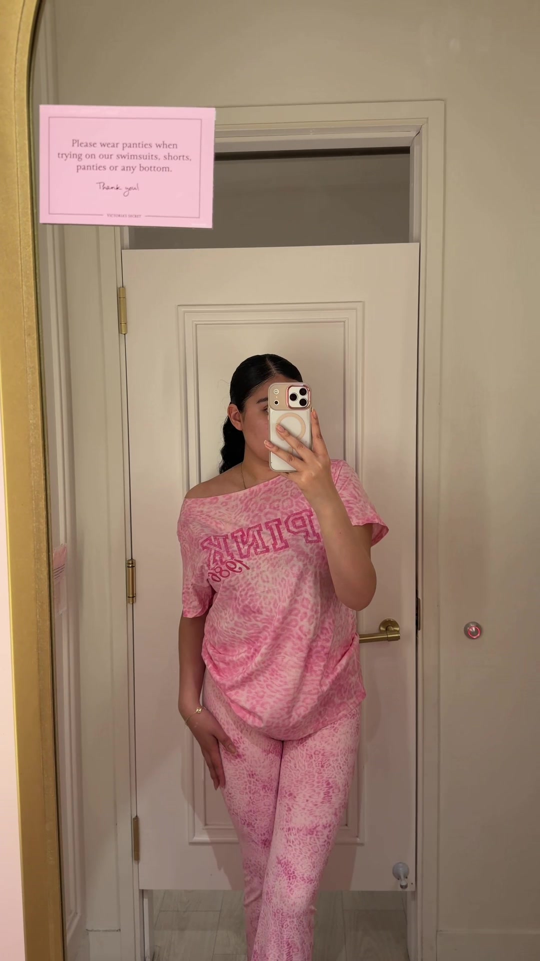 @𝐀𝐍𝐃𝐑𝐄𝐀