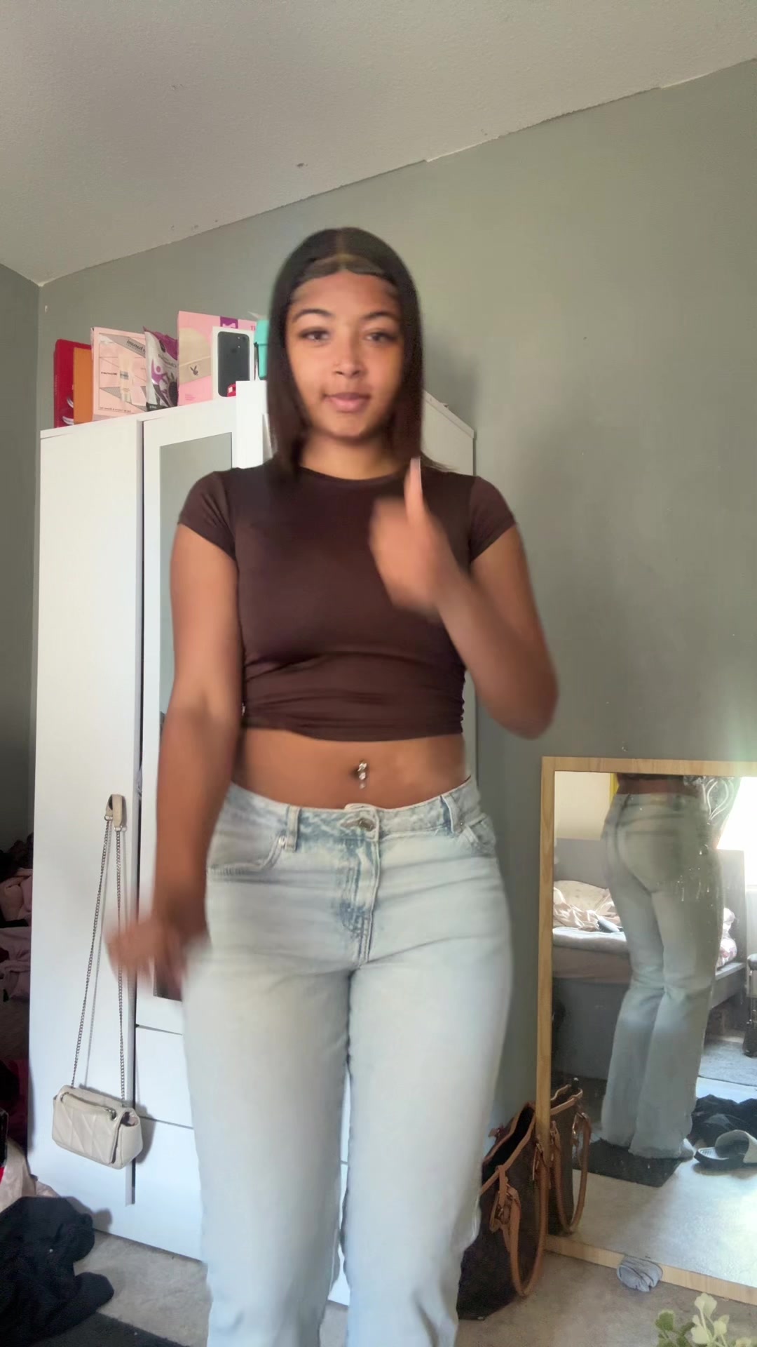 @Emiii