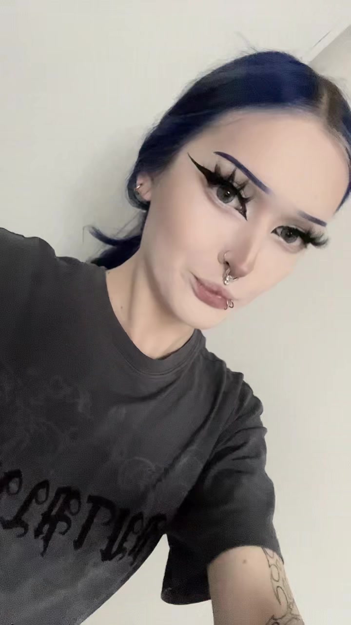 @мальвина