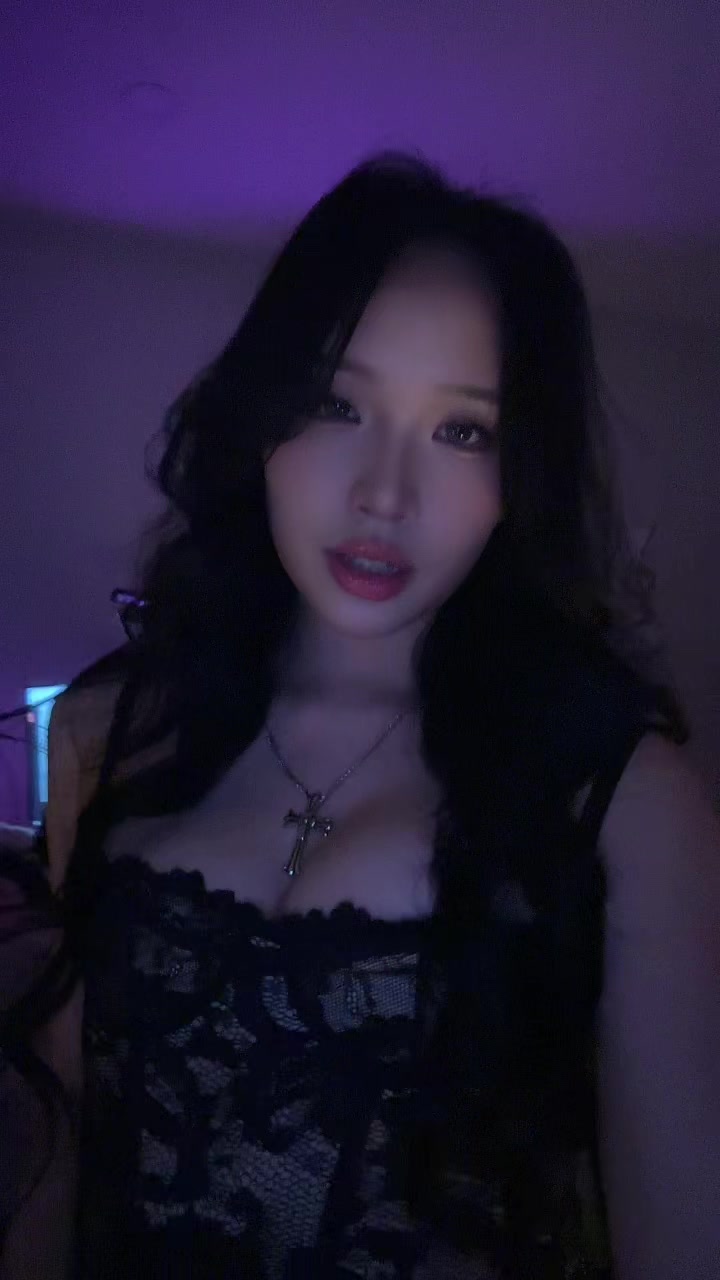 @angela