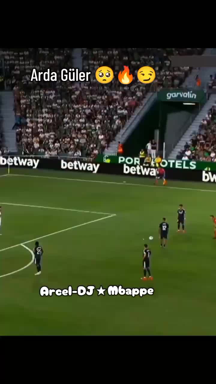 @Arçél- Djโ
๐๐๐๐ฉ๐ฉ๐ ๐