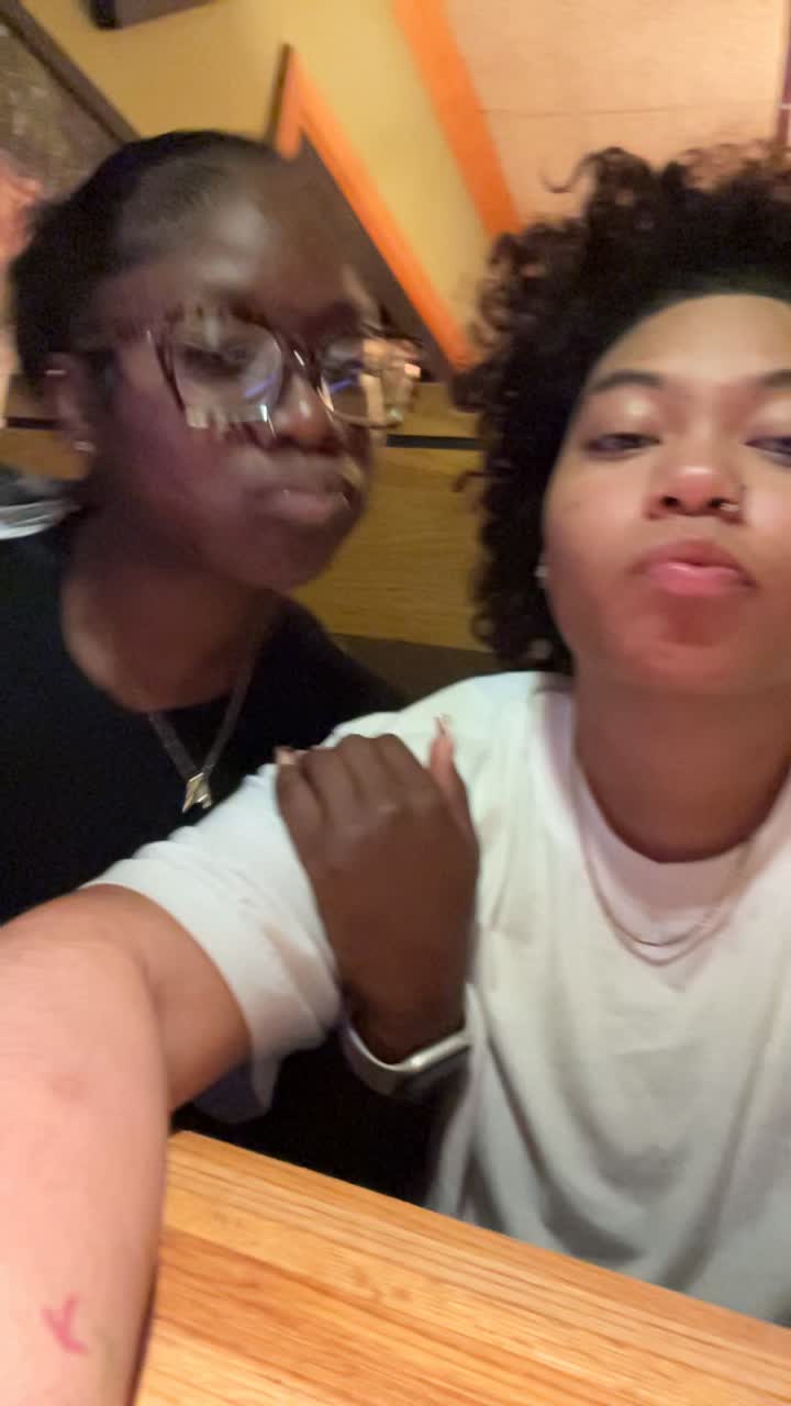 @itsdololys