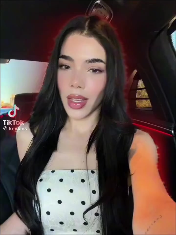 @zoeeee