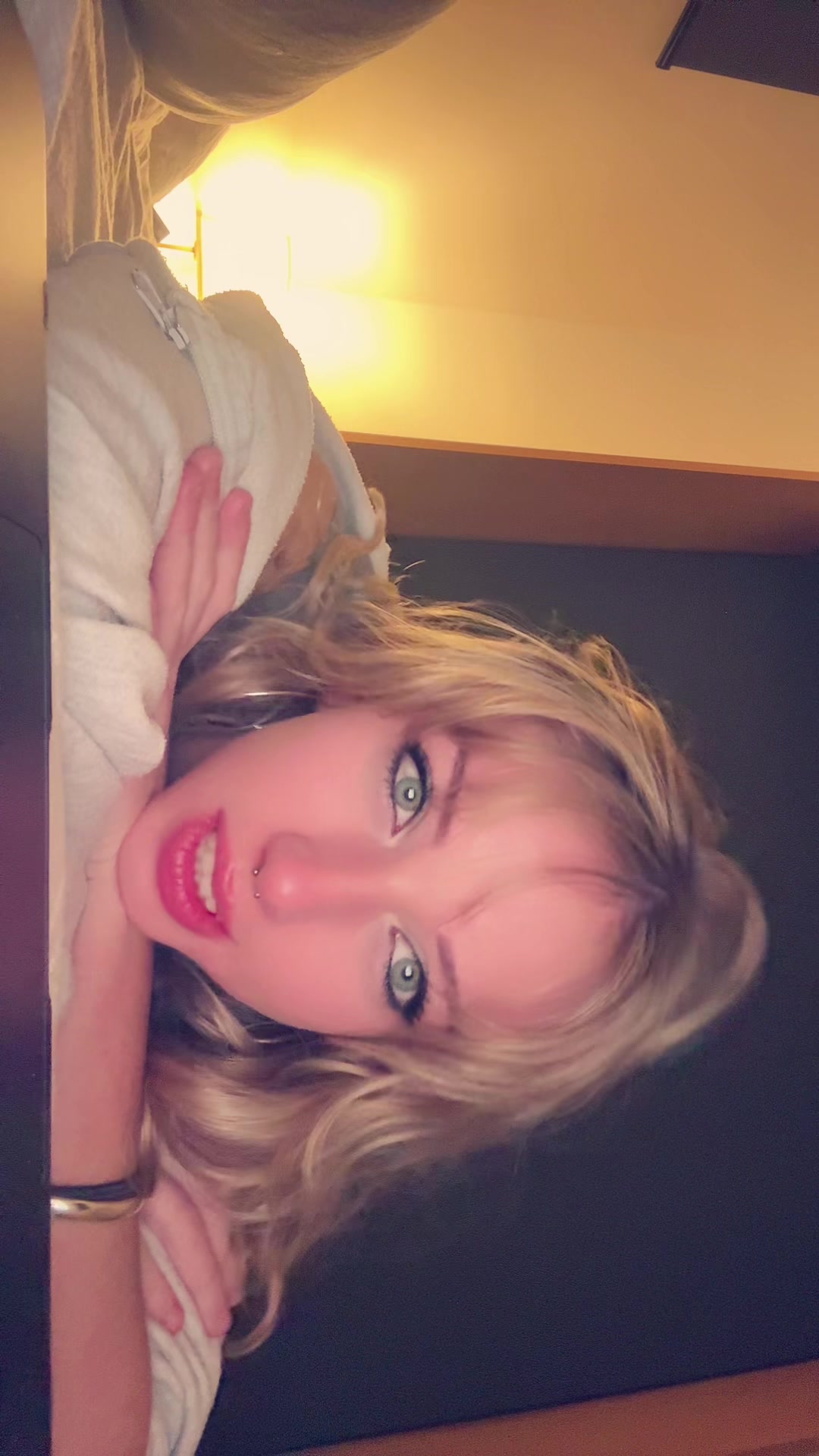 @u1timategirlkisser
