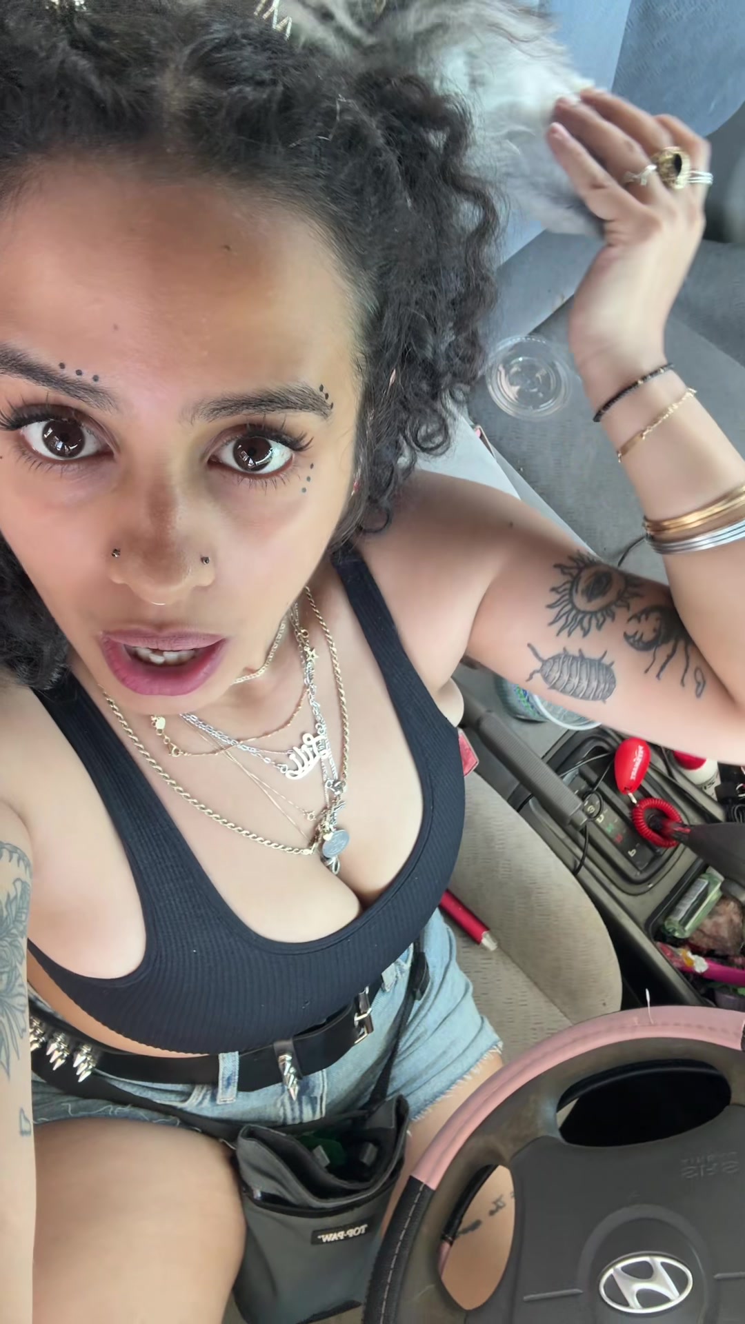 @LiLi