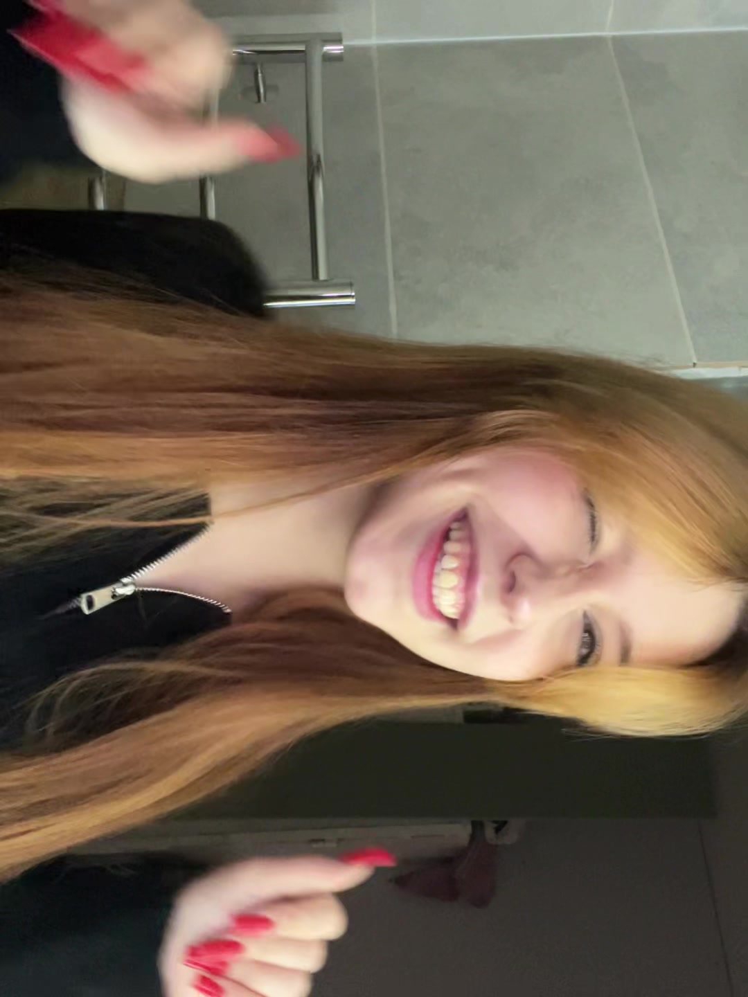 @Тгк:викусяя^^