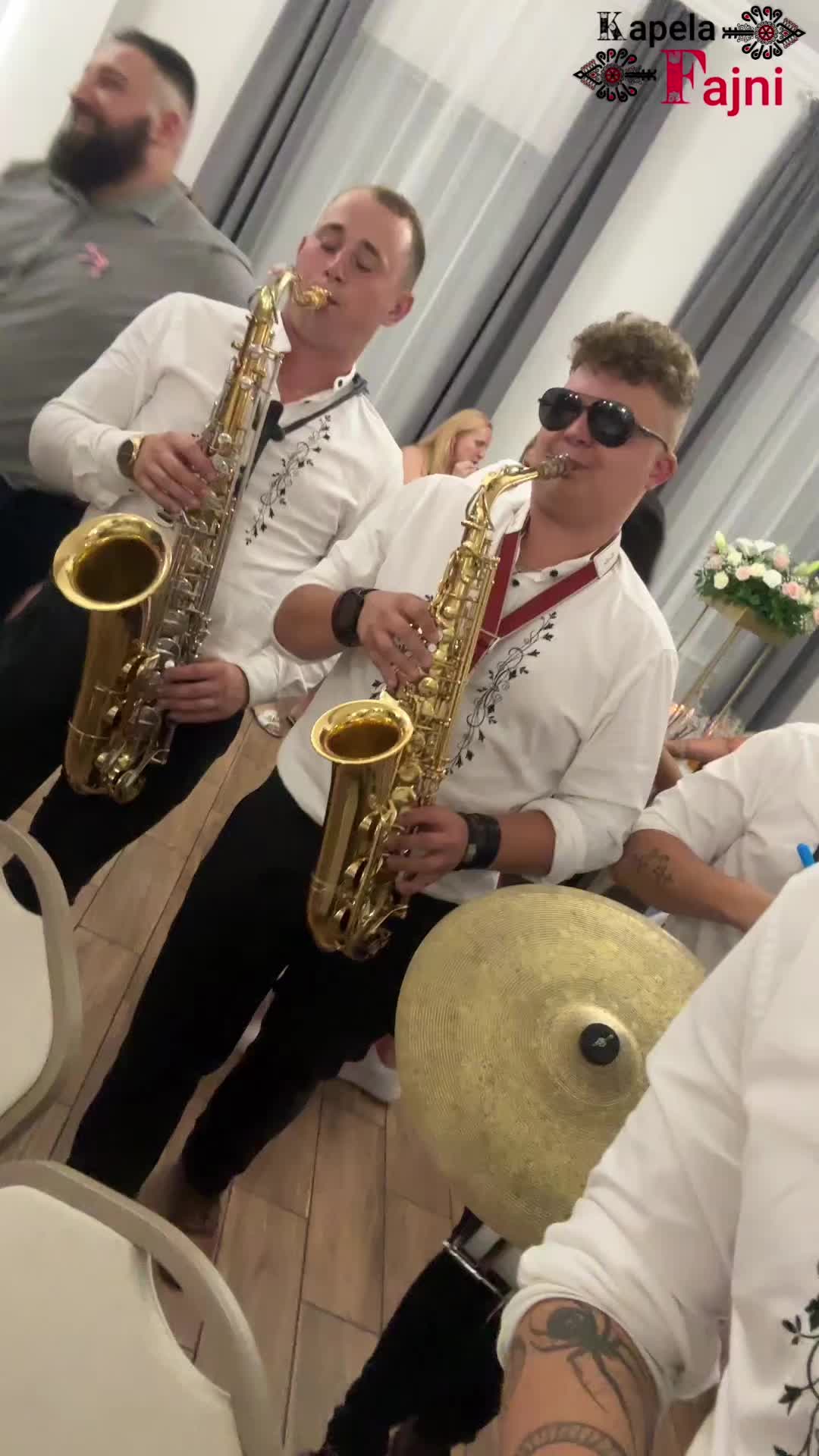 @kapelafajni