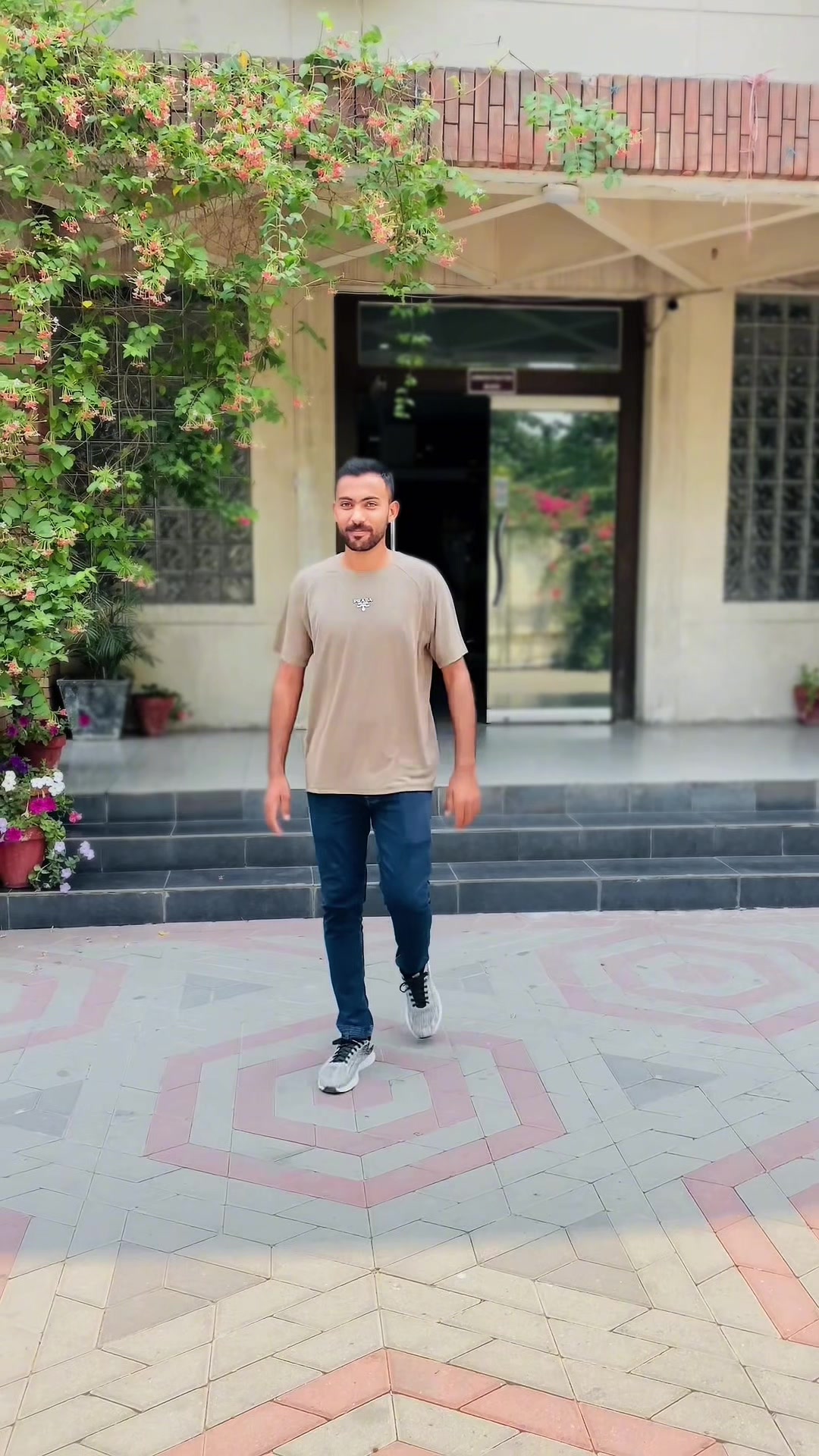 @Mohsin Nawaz Maneka ⚖️✨