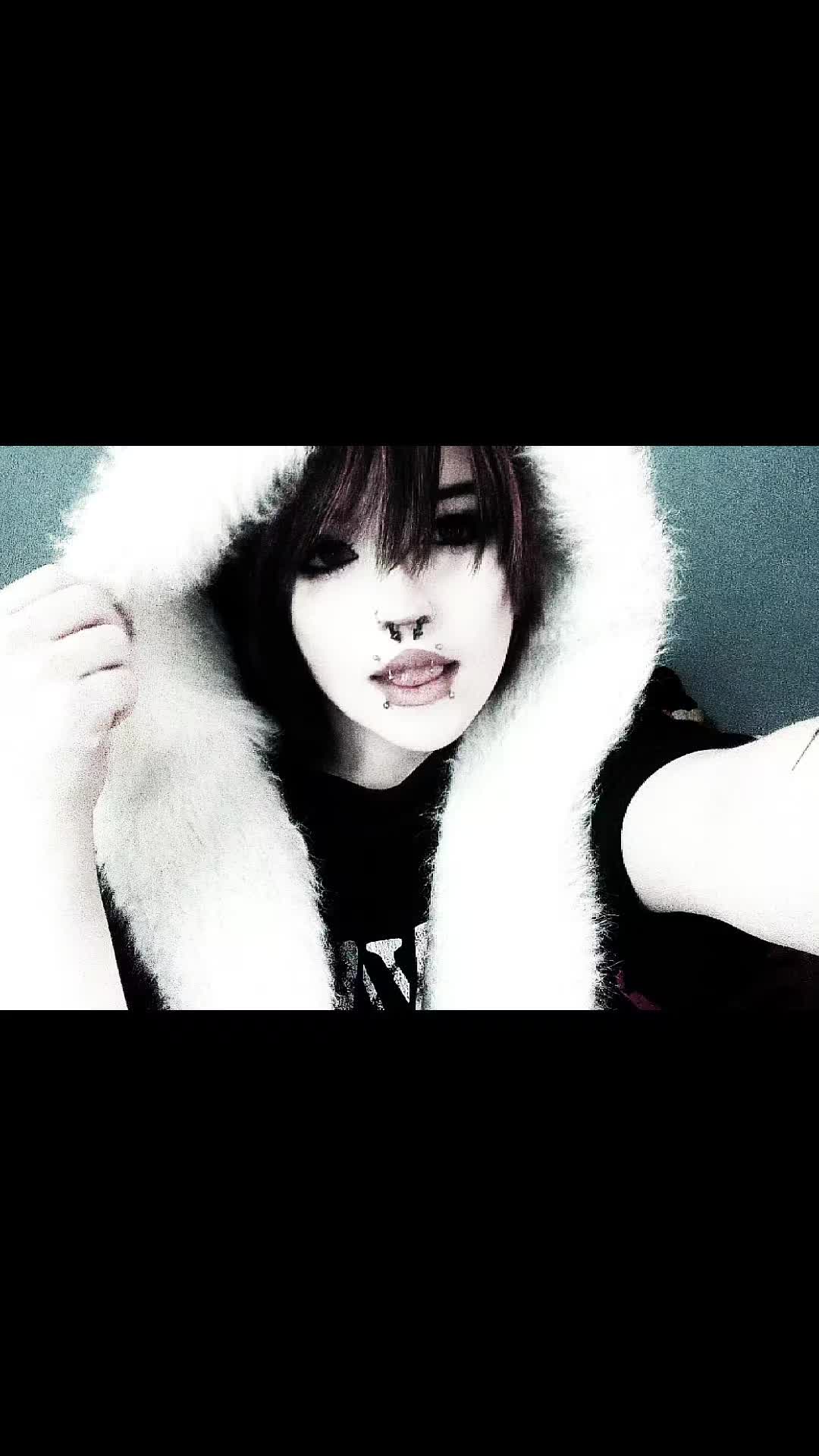 @SC3N3BBY<3