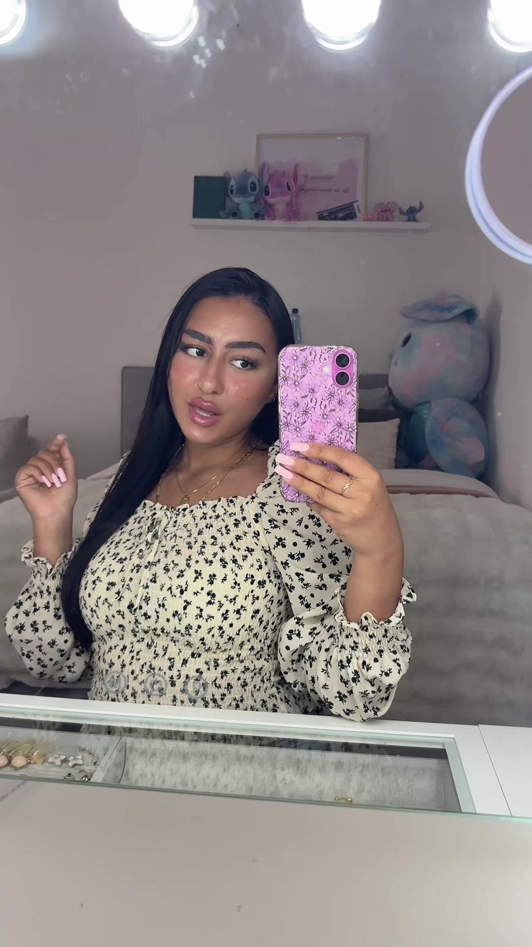 @Valentina 🤍