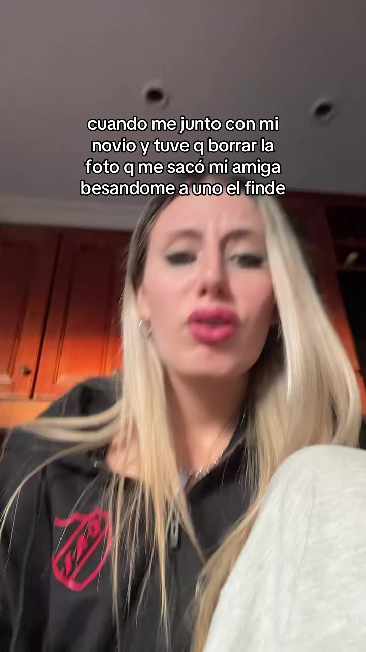 @🥷🏻💋