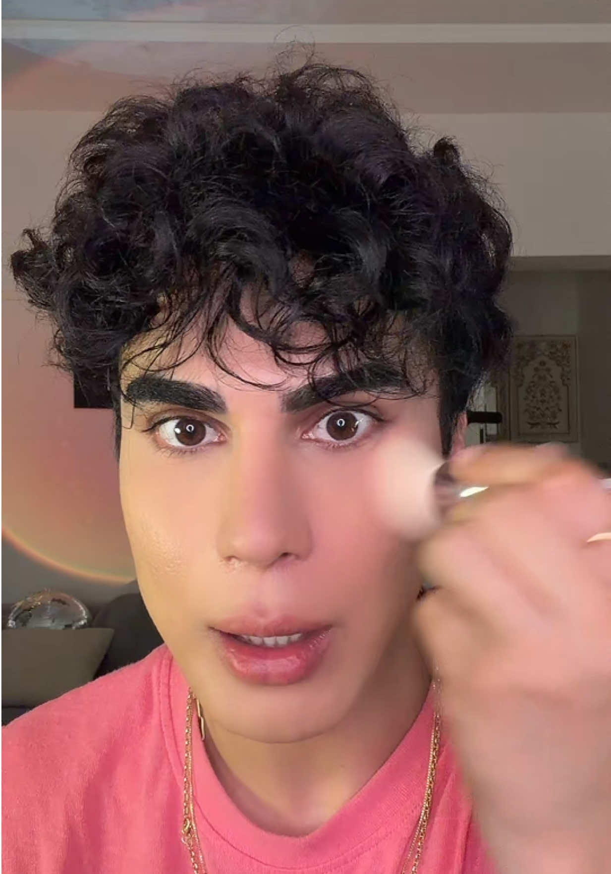 @Ken_
