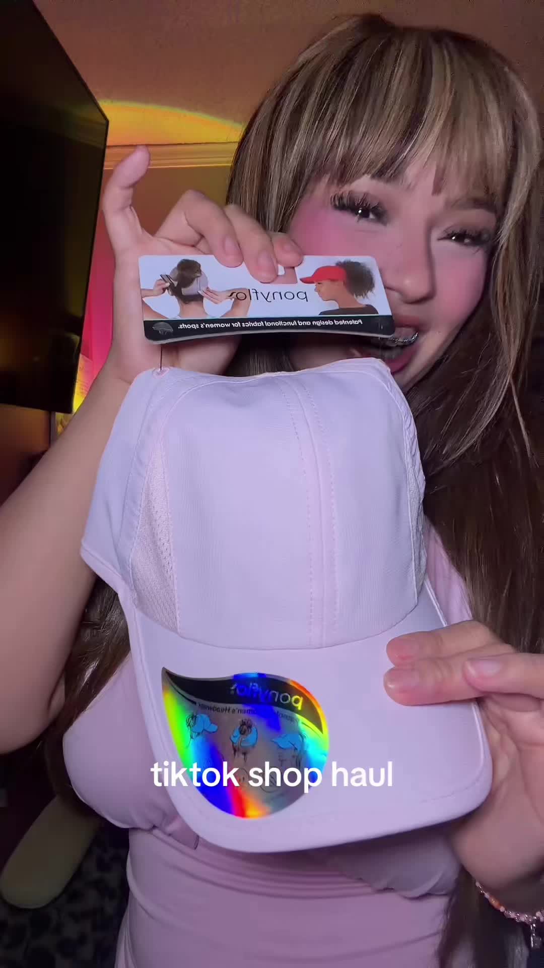 @aolanymorie