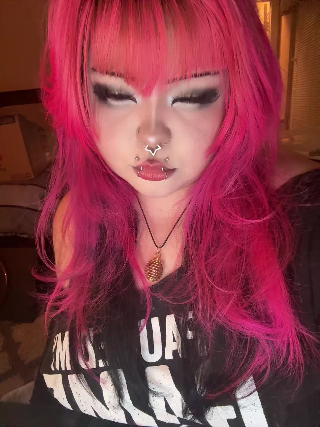 @peacharrows