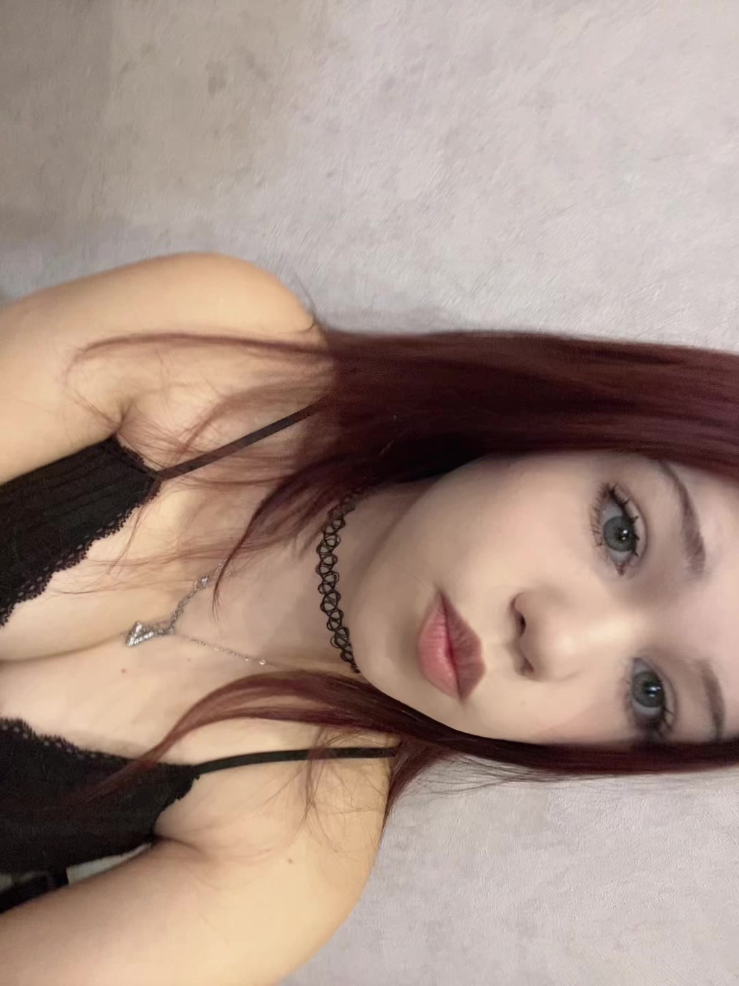 @v1kssa
