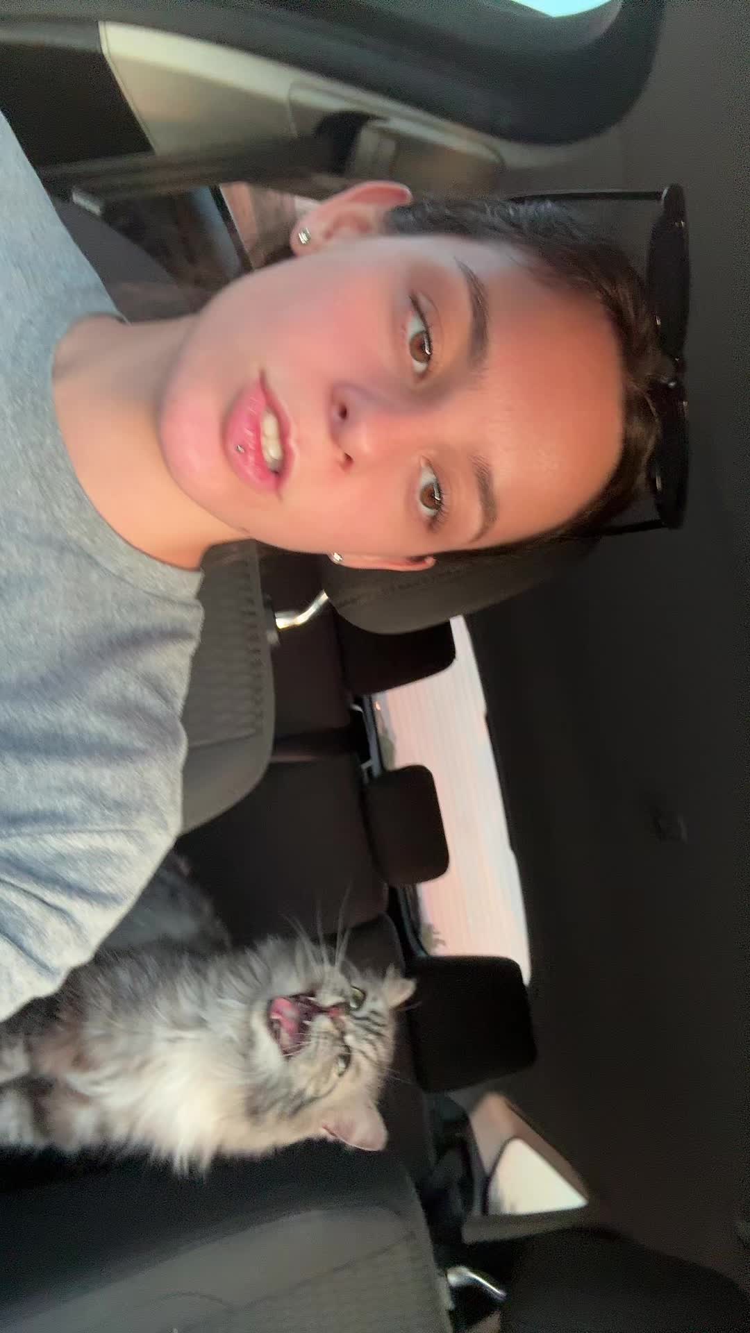 @whitedrizzle20
